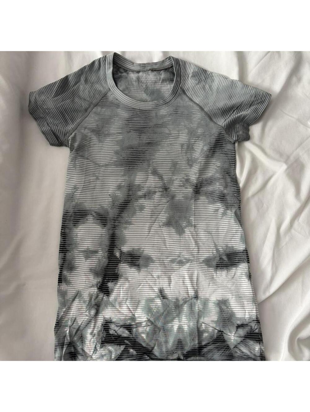 Lululemon gray & black tie-dye swiftly tech
